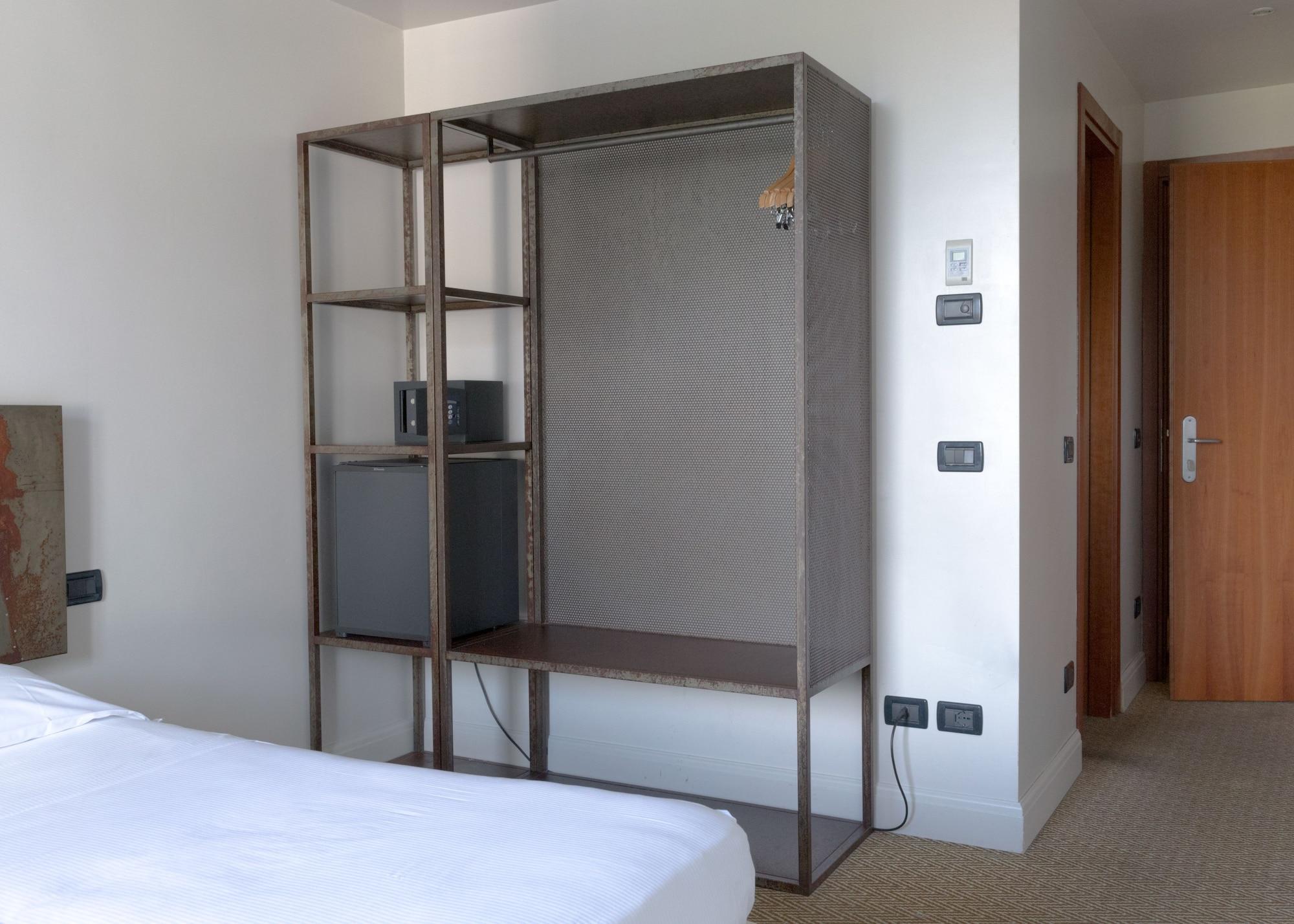 Boutique Hotel Trieste - Adults Only Verona Bagian luar foto