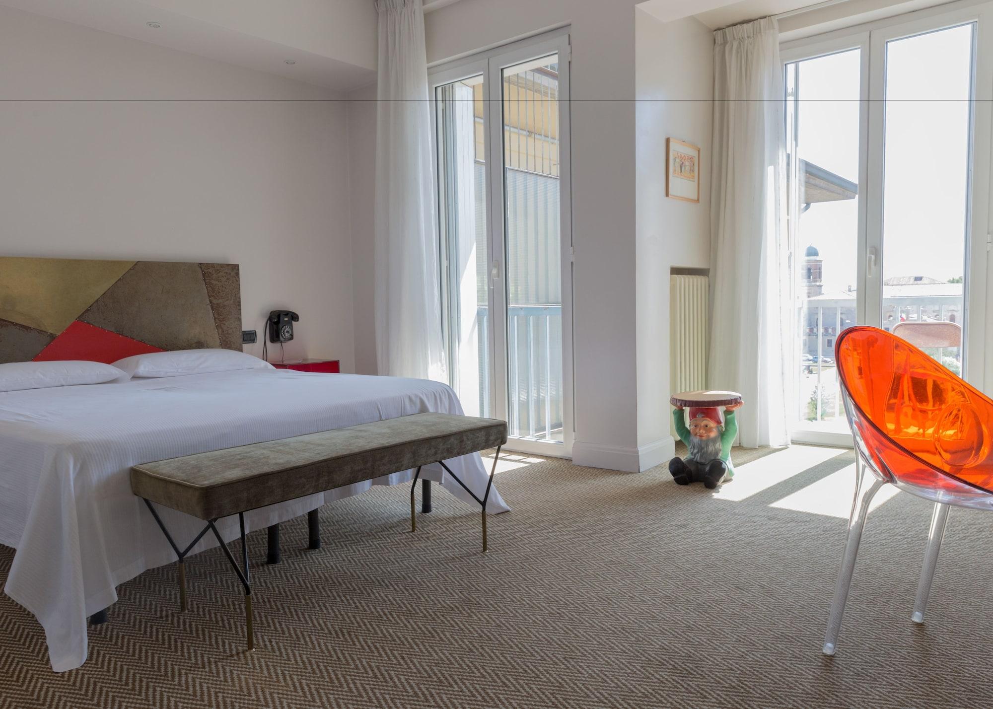 Boutique Hotel Trieste - Adults Only Verona Bagian luar foto