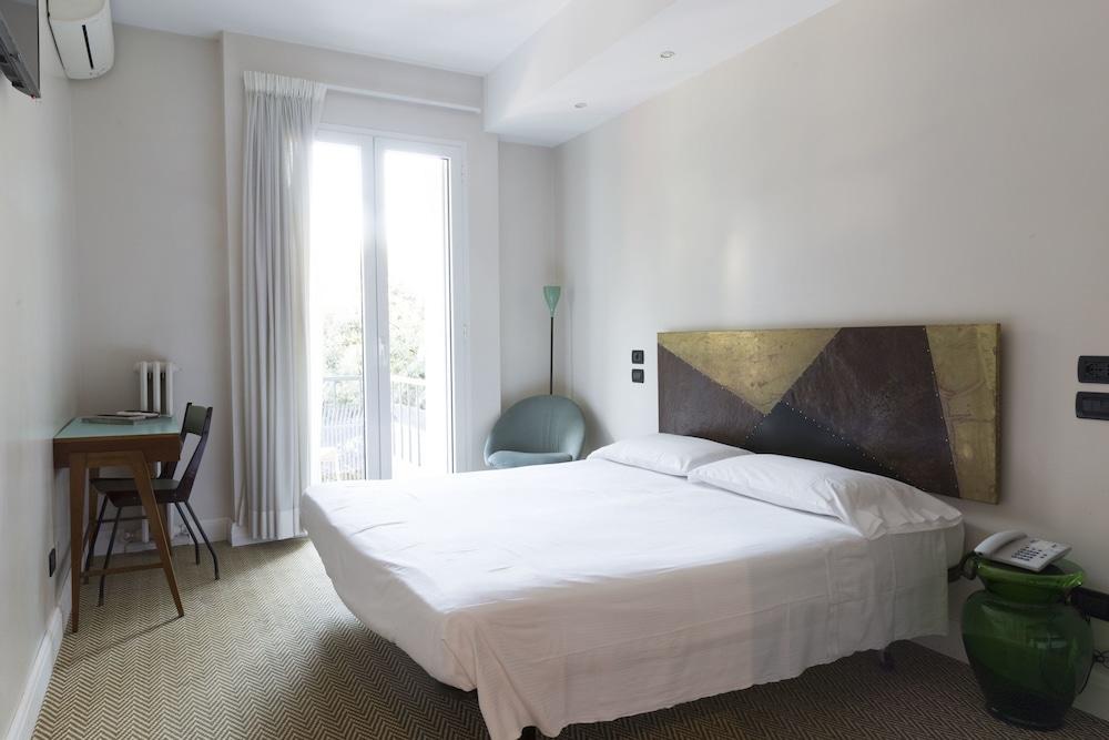 Boutique Hotel Trieste - Adults Only Verona Bagian luar foto